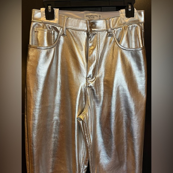 Abercrombie & Fitch Silver Metallic Vegan Leather Pants. Straight. Party. Sz 29 - Picture 8 of 12